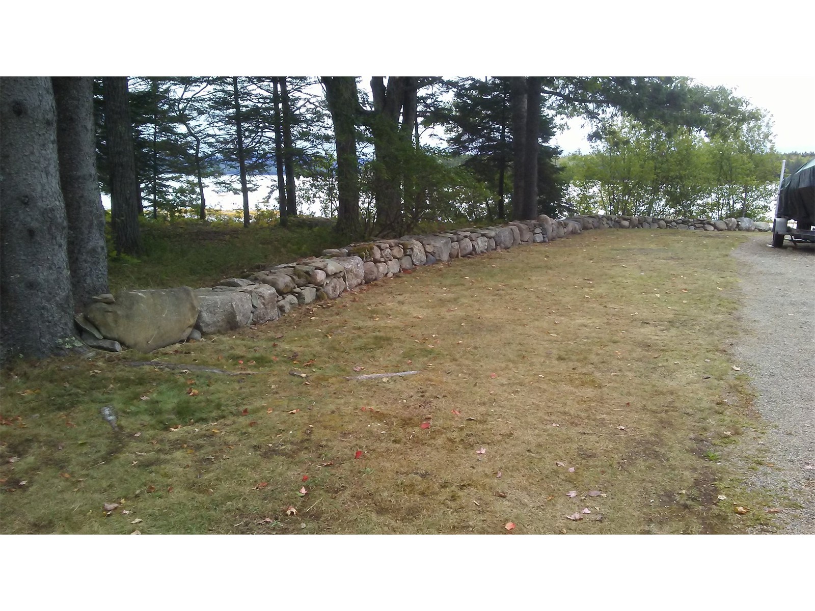 natural-earth-stone-wall-02
